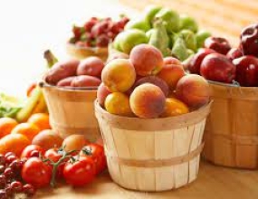 Những Khoảnh Khắc Sáng Tạo: Trái Cây Sạch và Sài Gòn Hiện Đại