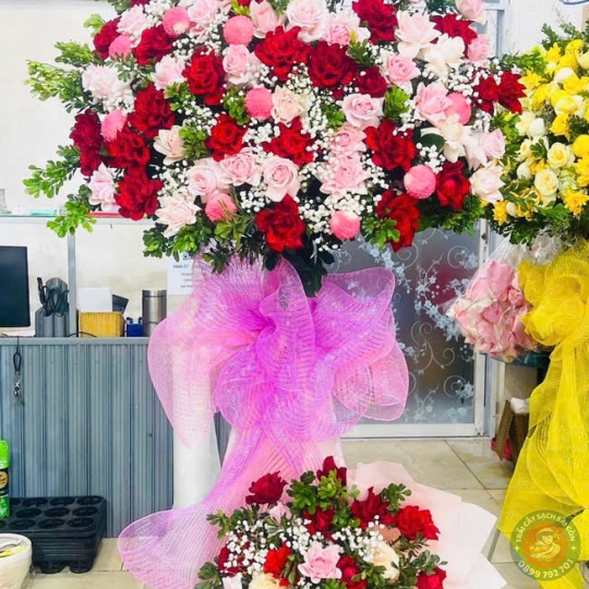 Kệ hoa 001